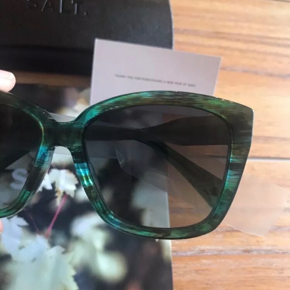 Salt Optics Alycia Sunglasses - Picture 4 of 8